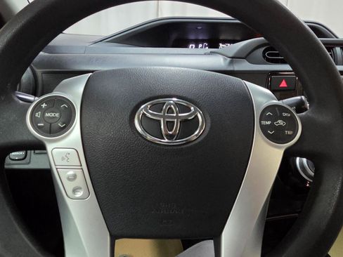 Used 2015 Toyota Prius C One FWD image 27