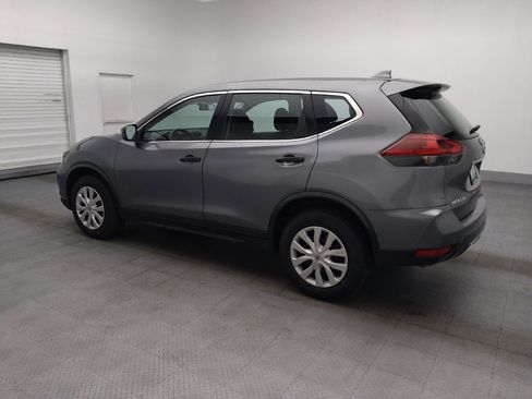 Used 2018 Nissan Rogue S AWD/4WD image 3