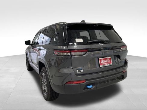 New 2024 Jeep Grand Cherokee Trailhawk w/ Advanced Protech Group II image 8