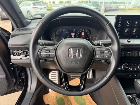 Used 2024 Honda Accord Sport image 11