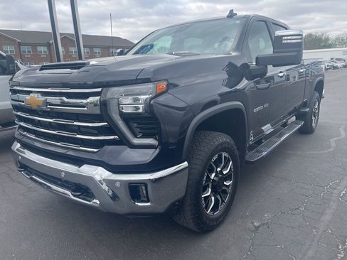 Used 2024 Chevrolet Silverado 2500 LTZ w/ LTZ Plus Package image 1