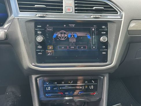 Certified 2023 Volkswagen Tiguan SE w/ Panoramic Sunroof Package FWD image 22