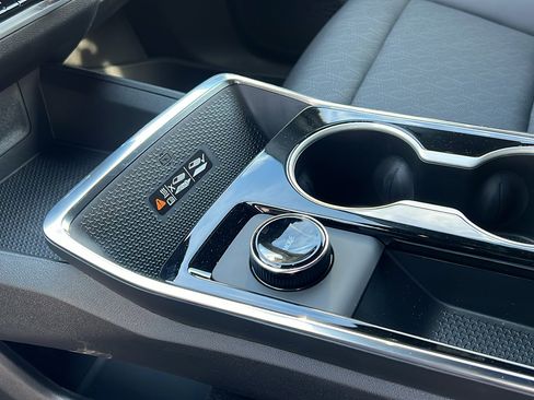 New 2026 Chevrolet Equinox LT w/ Convenience Package II image 20