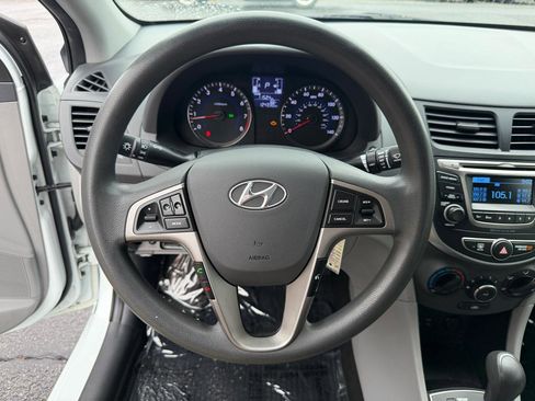 Used 2016 Hyundai Accent SE w/ Option Group 02 FWD image 24