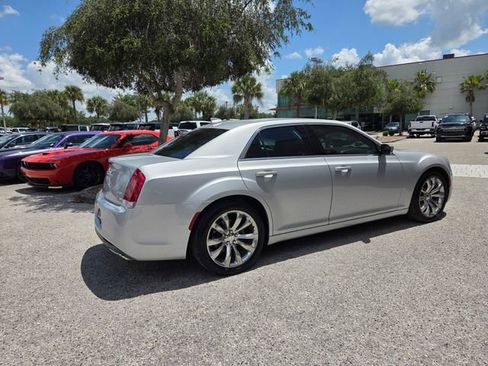 Used 2021 Chrysler 300 Touring L RWD image 12