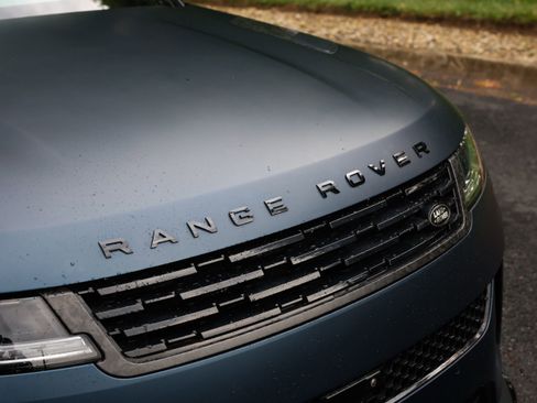 Used 2025 Land Rover Range Rover Sport SV Edition Two AWD/4WD image 4
