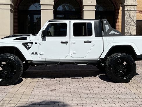 Used 2021 Jeep Gladiator Sport AWD/4WD image 5