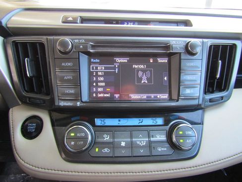 Used 2015 Toyota RAV4 Limited w/ Technology Package image 17