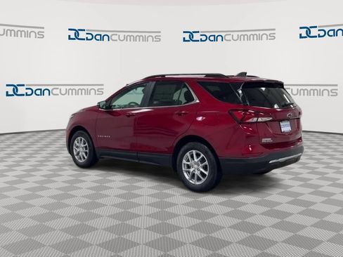 Used 2024 Chevrolet Equinox LT FWD image 6