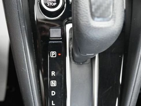 Used 2025 Nissan Versa SV image 33