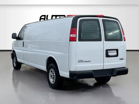 Used 2023 GMC Savana 3500 Extended w/ Driver Convenience Package RWD image 5