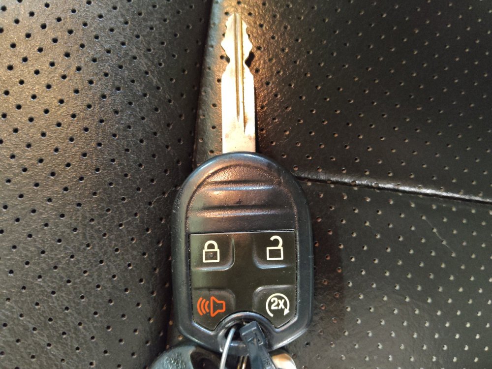 Used 2012 Ford F150 Lariat w/ Lariat Chrome Pkg RWD image 32