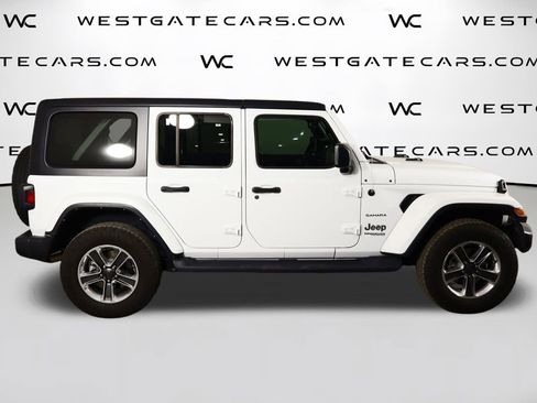 Used 2022 Jeep Wrangler Unlimited Sahara AWD/4WD image 47