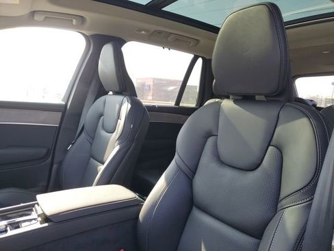 New 2026 Volvo XC90 T8 Ultra w/ Protection Package Premier image 4