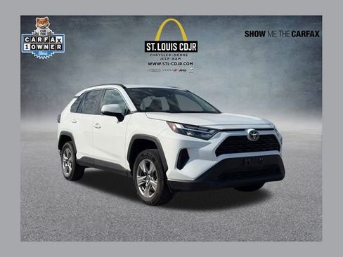 Used 2023 Toyota RAV4 XLE image 1