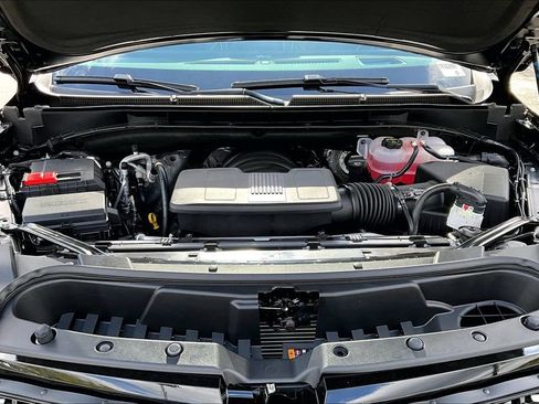 New 2026 Cadillac Escalade Luxury w/ LPO, Floor Liner Package AWD/4WD image 17