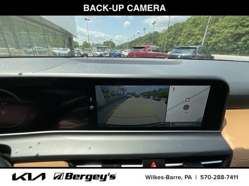 Certified 2024 Kia Seltos SX w/ SX Sunroof Package AWD/4WD image 11