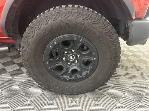 Used 2024 Ford Bronco Wildtrak image 20