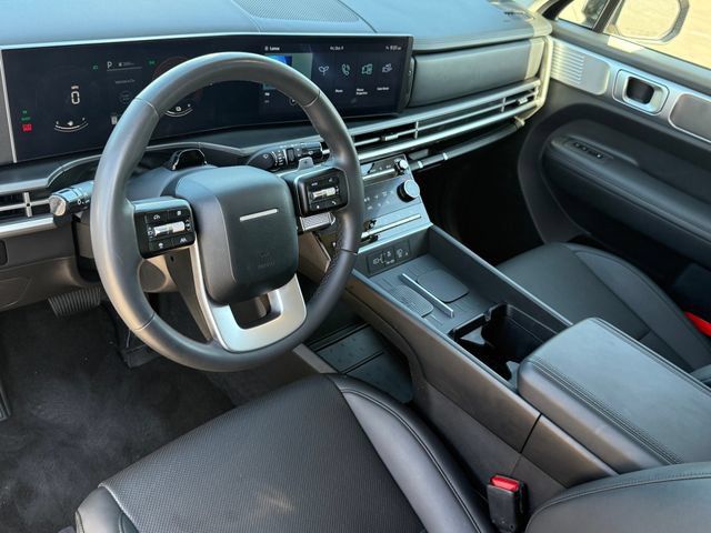 Used 2025 Hyundai Santa Fe SEL AWD/4WD image 12