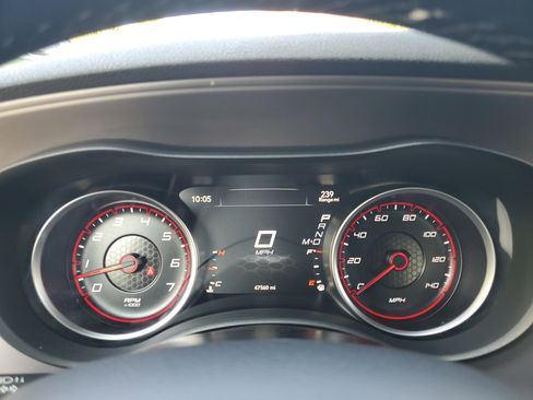 Used 2023 Dodge Charger SXT image 28