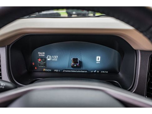 Used 2025 Ford Bronco Big Bend image 13