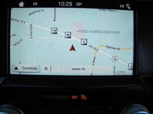 Used 2016 Ford F150 Platinum w/ Equipment Group 701A Luxury image 47