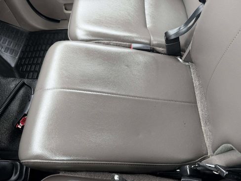 Used 2009 Ford F250 XL image 28