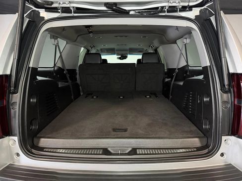 Used 2016 Chevrolet Suburban LT AWD/4WD image 15