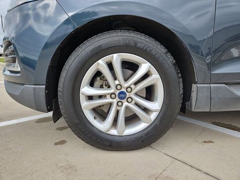 Used 2019 Ford Edge SEL w/ Equipment Group 201A image 22