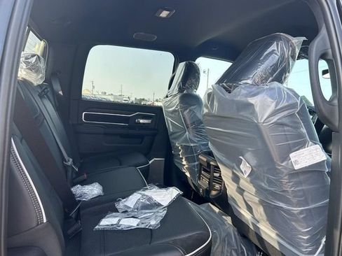 New 2027 RAM 2500 Laramie AWD/4WD image 14