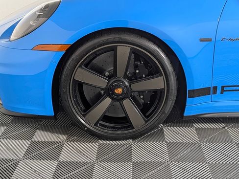 Certified 2026 Porsche 911 GTS RWD image 12
