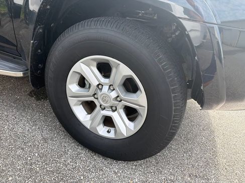 Used 2019 Toyota 4Runner SR5 Premium RWD image 8