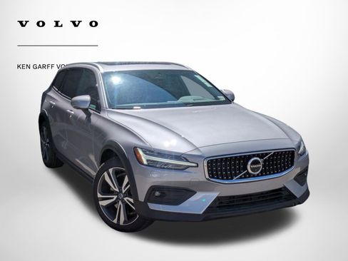New 2026 Volvo V60 B5 Cross Country Plus w/ Climate Package AWD/4WD image 1