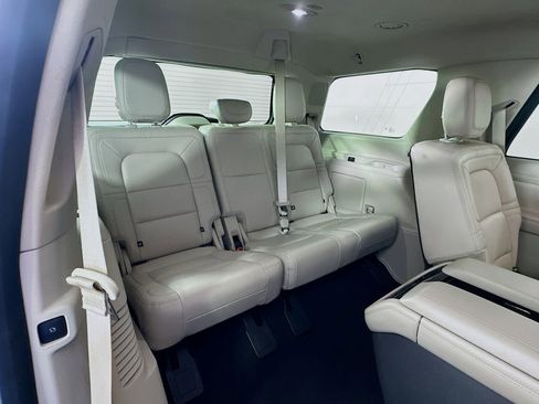 Used 2020 Lincoln Navigator Reserve w/ Equipment Group 208A Reserve image 35