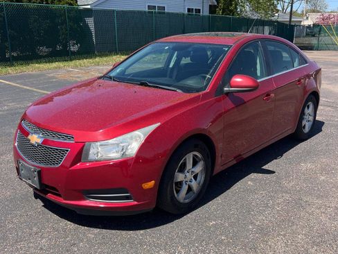 Used 2012 Chevrolet Cruze LT w/ All-Star Edition FWD image 4