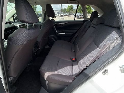 Used 2025 Toyota RAV4 LE image 34