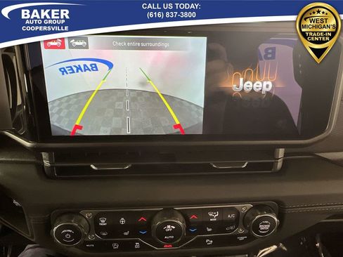 Used 2025 Jeep Wrangler Unlimited Rubicon image 16