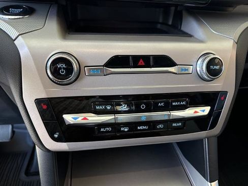 Certified 2023 Ford Explorer XLT w/ Equipment Group 202A image 12