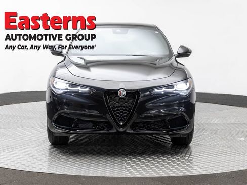 Used 2024 Alfa Romeo Stelvio Sprint AWD/4WD image 2