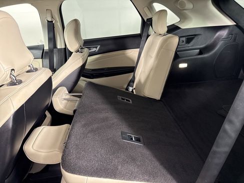 Used 2017 Ford Edge Titanium w/ Equipment Group 302A AWD/4WD image 36