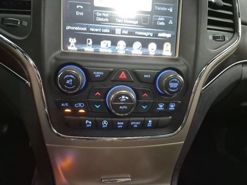 Used 2017 Jeep Grand Cherokee Limited w/ Trailer Tow Group IV AWD/4WD image 15