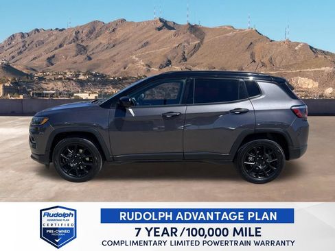 Used 2022 Jeep Compass Latitude FWD image 4