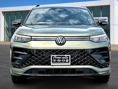 New 2026 Volkswagen Tiguan SE R-Line