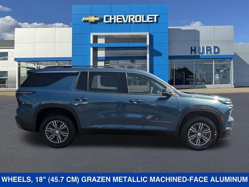 New 2026 Chevrolet Traverse LT w/ Driver Confidence Package image 3