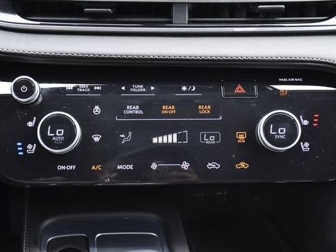 Used 2026 INFINITI QX60 Luxe w/ Cargo Package FWD image 19