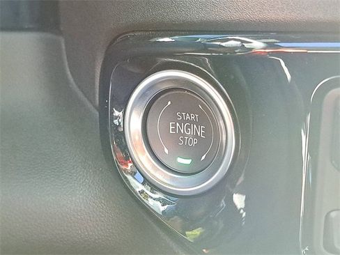 Used 2025 Chevrolet Silverado 1500 High Country w/ Technology Package image 21