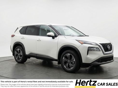 Used 2025 Nissan Rogue SV image 1