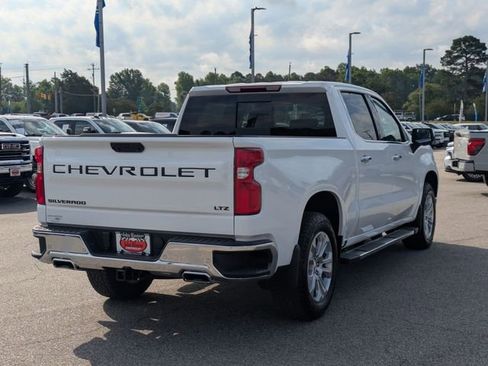 New 2026 Chevrolet Silverado 1500 LTZ w/ LTZ Premium Package AWD/4WD image 3