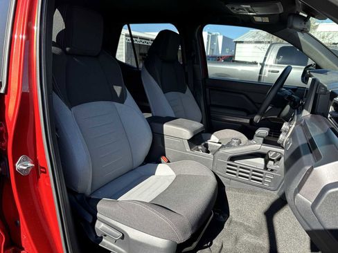 Used 2025 Toyota 4Runner TRD Off-Road image 19