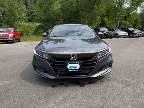 Used 2018 Honda Accord Sport image 3